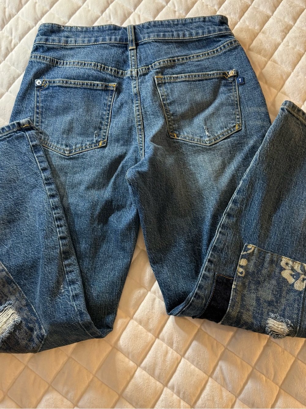 Anthropologie Pilcro The Borrowed Boyfriend Patchwork Blue Jeans Size 26 - Picture 14 of 16